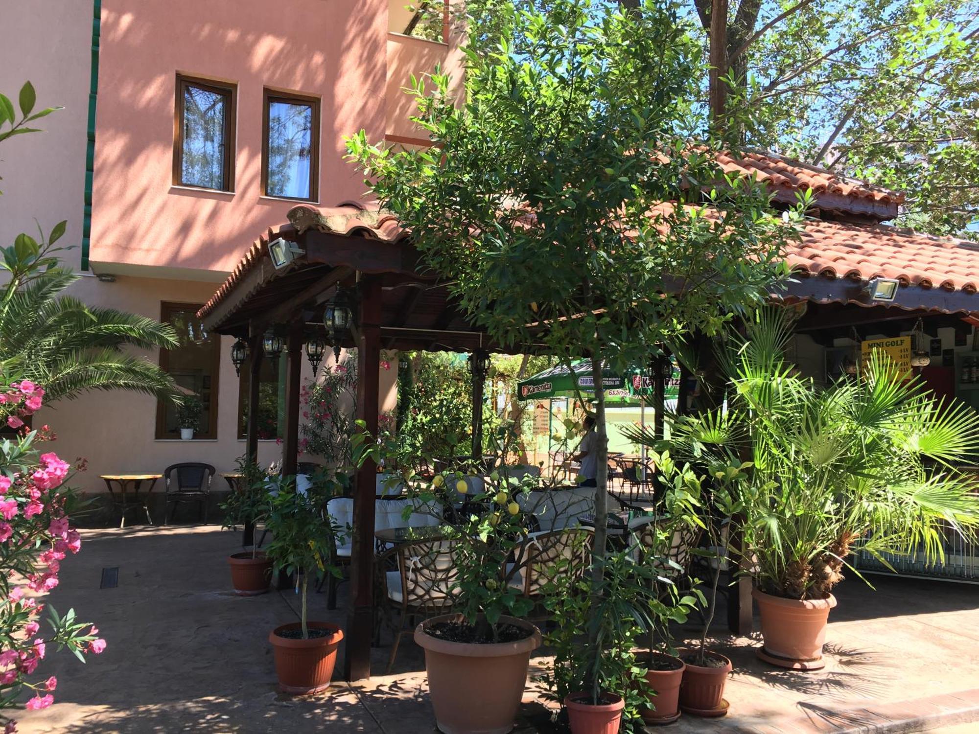 Oleander House And Tennis Club Sunny Beach Esterno foto